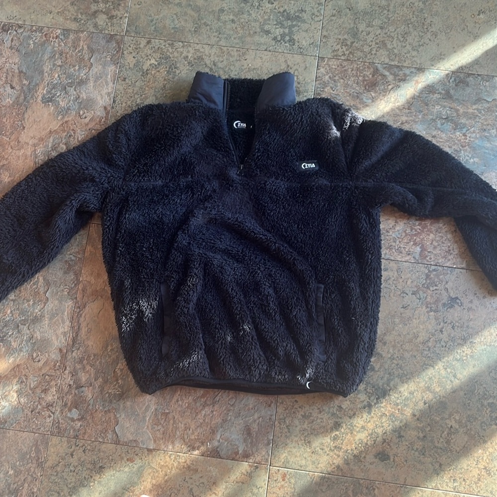 Zyia Pullover